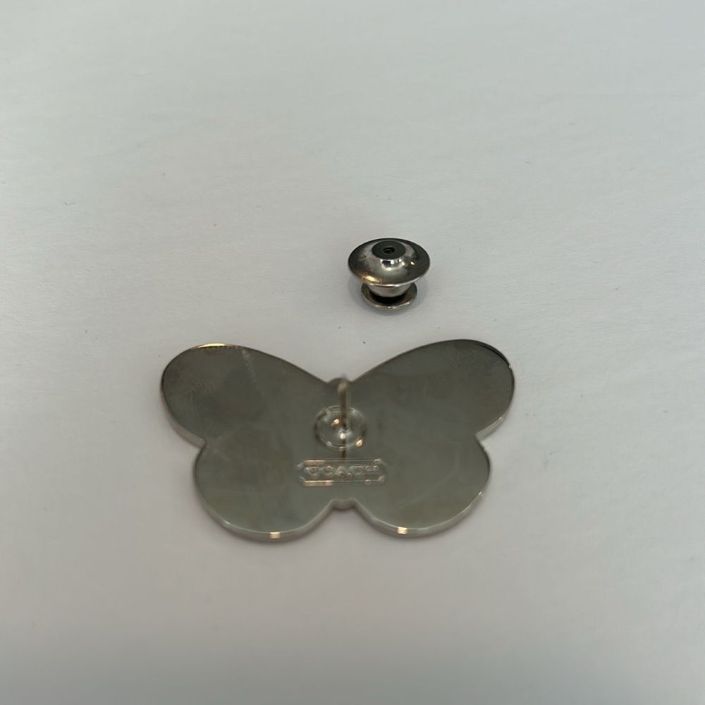 NWOT COACH Vintage Green Enamel Butterfly
Lapel Pin Brooch Purse Backpack Charm - Picture 5 of 6